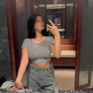 Escorts Mehar Oberoi Aaliya