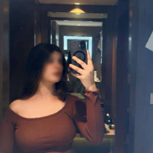 Escorts Mehar Oberoi Aaliya