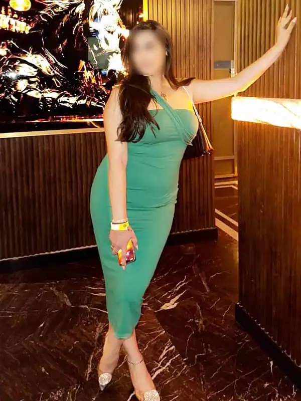 Alina Escorts