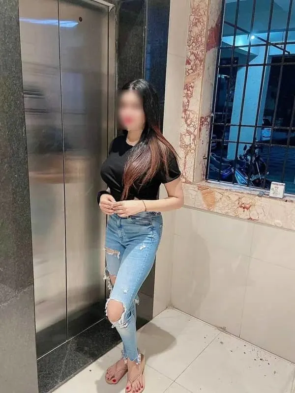Kavya Escorts
